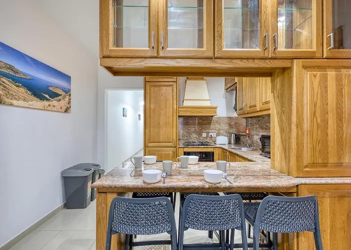 Appartement St Pauls Bright With Balcony