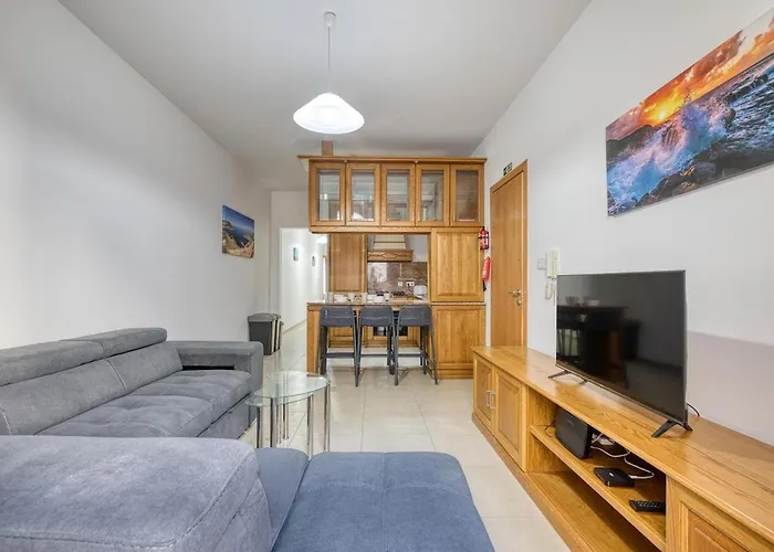 St Pauls Bright With Balcony St. Paul's Bay